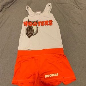 AUTHENTIC hooters uniform